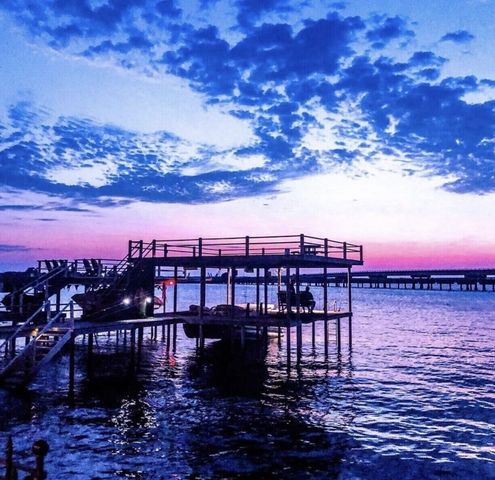 110 Jeffrey Circle, Gun Barrel City, TX 75156