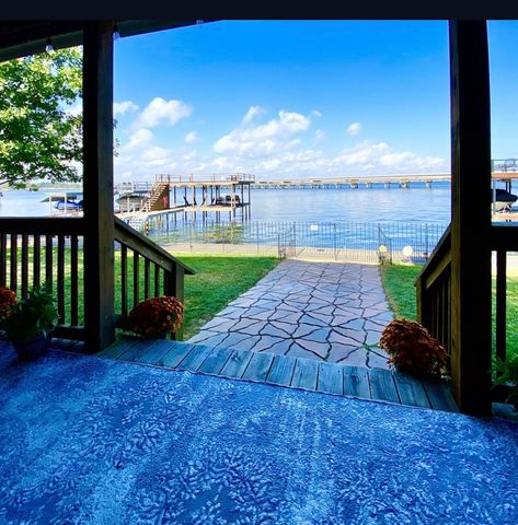 110 Jeffrey Circle, Gun Barrel City, TX 75156