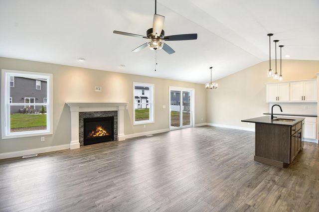 706 Cates Drive, Mahomet, IL 61853