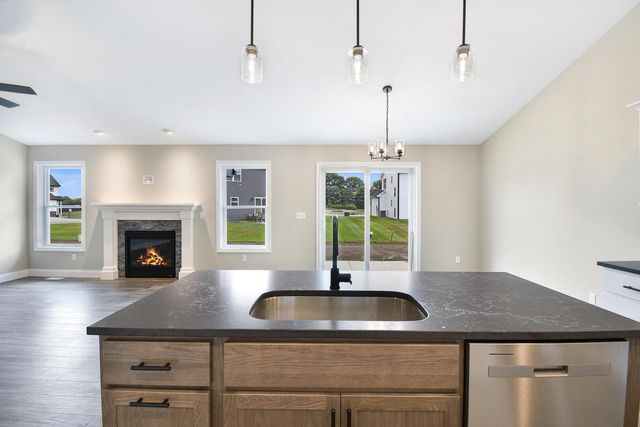 706 Cates Drive, Mahomet, IL 61853