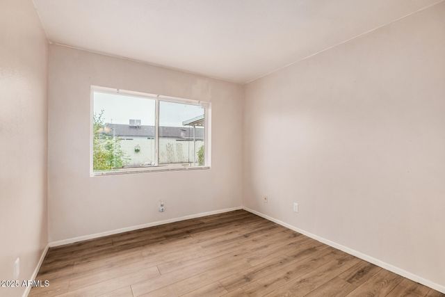 7520 W GLENROSA Avenue, Phoenix, AZ 85033