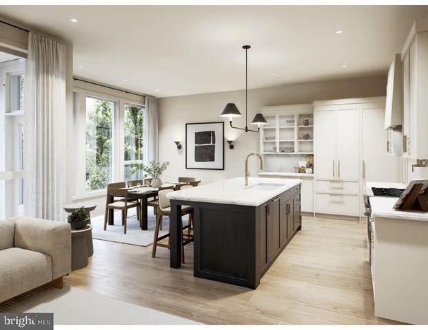OAKDALE AVE, Catonsville, MD 21228