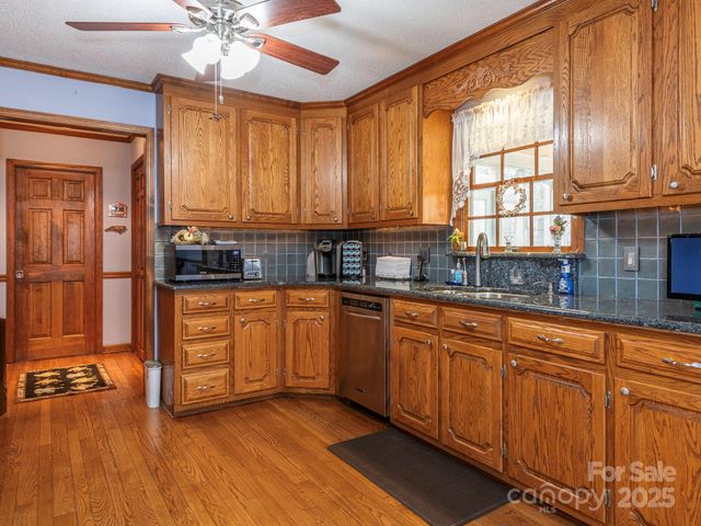 1800 Lake Lynn Road, Concord, NC 28025