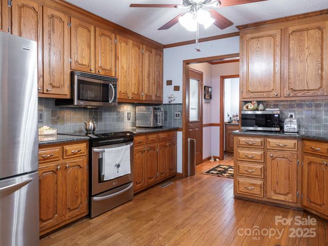 1800 Lake Lynn Road, Concord, NC 28025