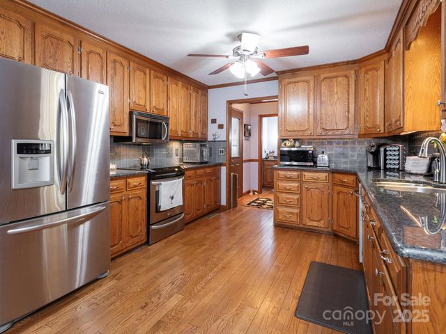 1800 Lake Lynn Road, Concord, NC 28025