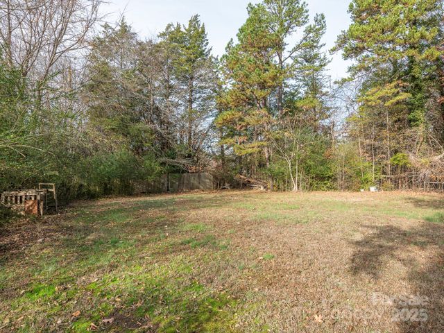 1800 Lake Lynn Road, Concord, NC 28025