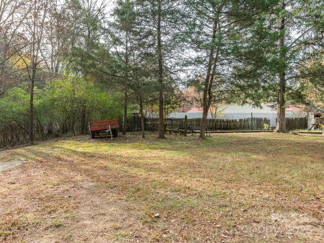 1800 Lake Lynn Road, Concord, NC 28025