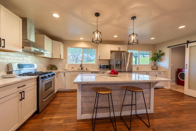 19728 Perimeter Rd, Grass Valley, CA 95949