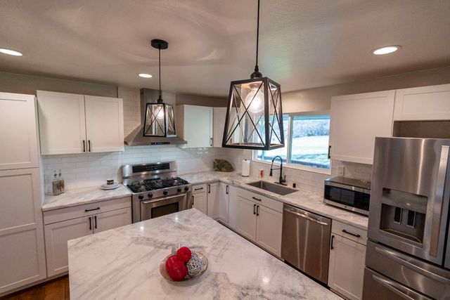 19728 Perimeter Rd, Grass Valley, CA 95949