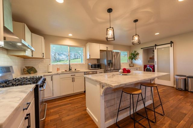 19728 Perimeter Rd, Grass Valley, CA 95949