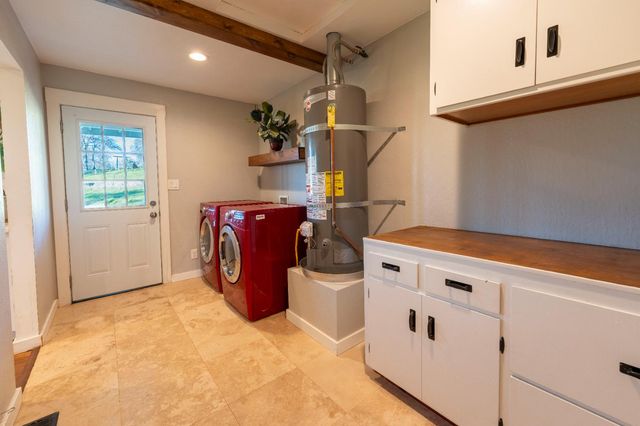 19728 Perimeter Rd, Grass Valley, CA 95949