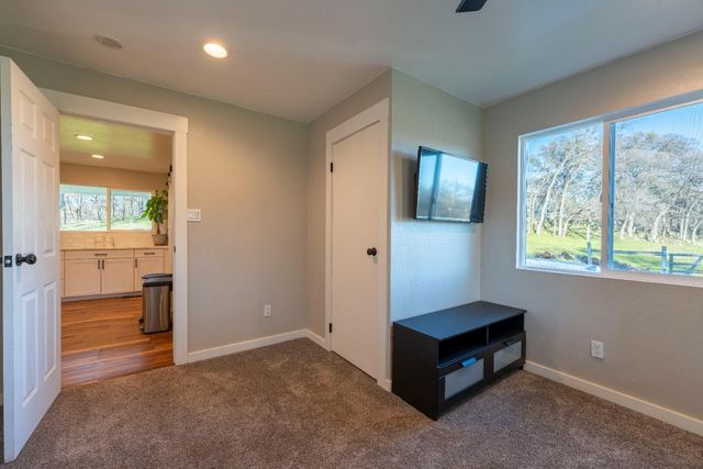 19728 Perimeter Rd, Grass Valley, CA 95949