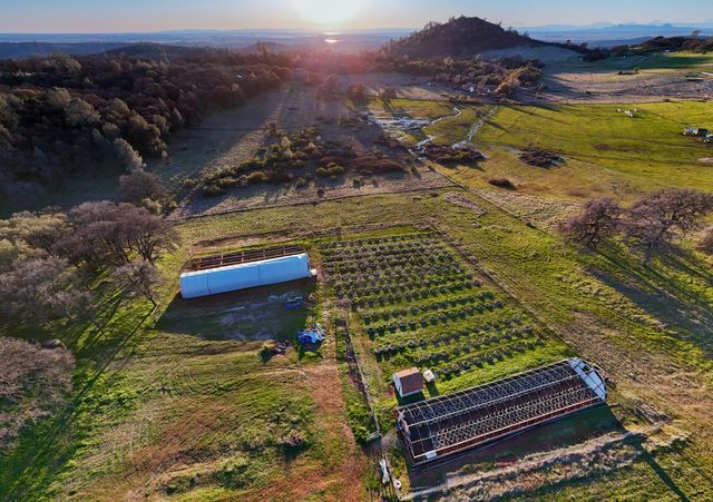 19728 Perimeter Rd, Grass Valley, CA 95949