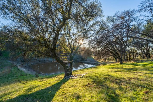 19728 Perimeter Rd, Grass Valley, CA 95949