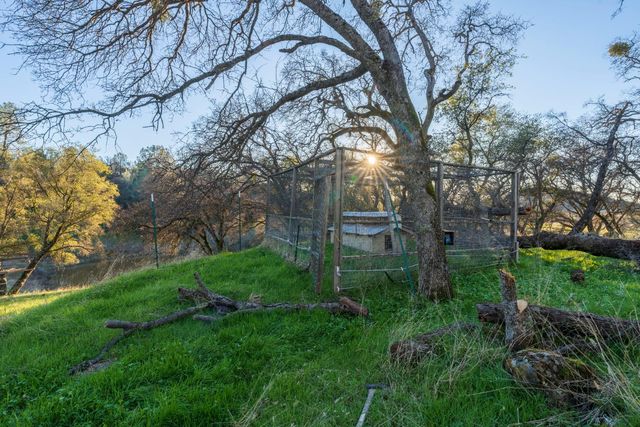 19728 Perimeter Rd, Grass Valley, CA 95949