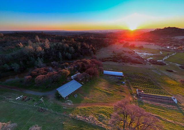 19728 Perimeter Rd, Grass Valley, CA 95949