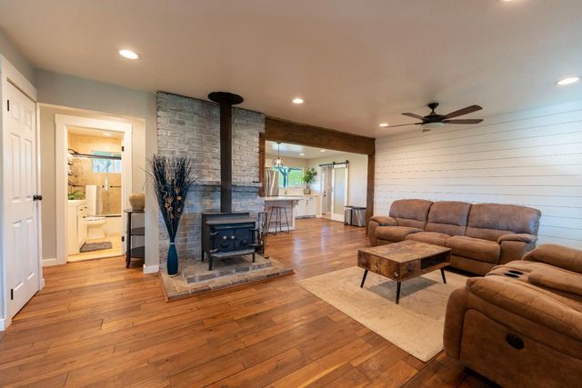 19728 Perimeter Rd, Grass Valley, CA 95949