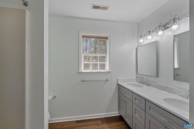 442 W ROSEWOOD DR, Barboursville, VA 22923