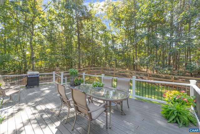 442 W ROSEWOOD DR, Barboursville, VA 22923