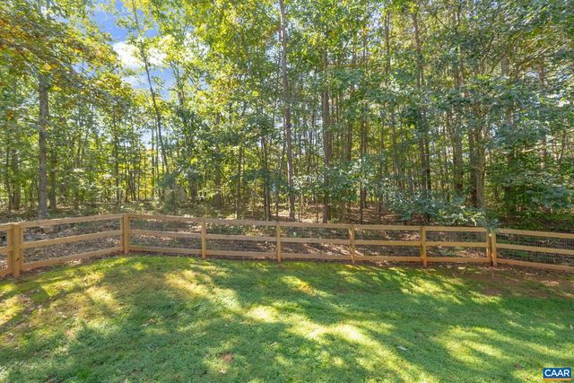 442 W ROSEWOOD DR, Barboursville, VA 22923