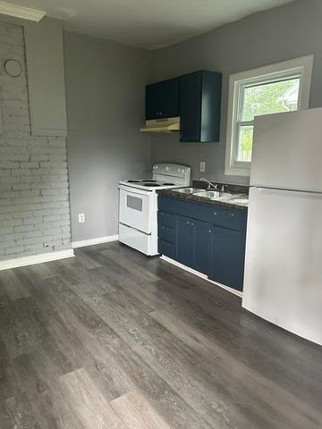 2001 Melrose AVE NW, Roanoke, VA 24017