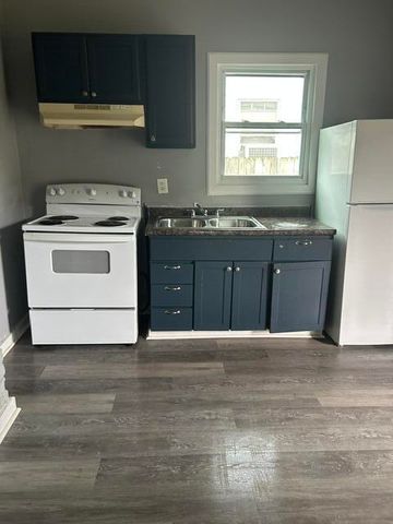 2001 Melrose AVE NW, Roanoke, VA 24017
