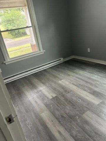 2001 Melrose AVE NW, Roanoke, VA 24017