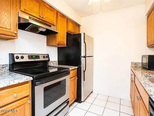 161 Cedarview Lane, Colonie, NY 12189