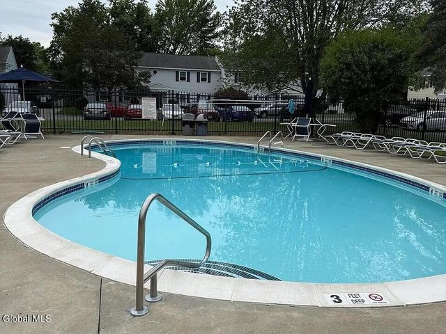 161 Cedarview Lane, Colonie, NY 12189