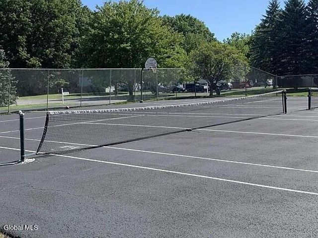 161 Cedarview Lane, Colonie, NY 12189