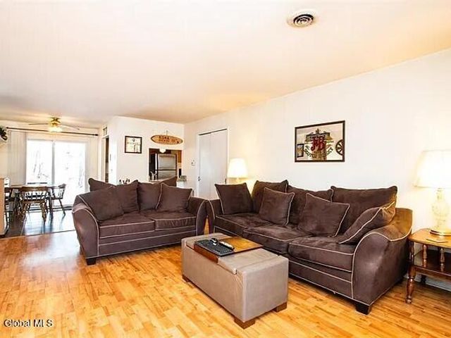 161 Cedarview Lane, Colonie, NY 12189