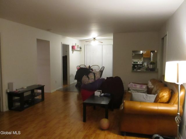 161 Cedarview Lane, Colonie, NY 12189