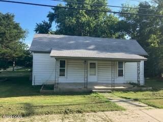 507 E Pennell Street, Carl Junction, MO 64834