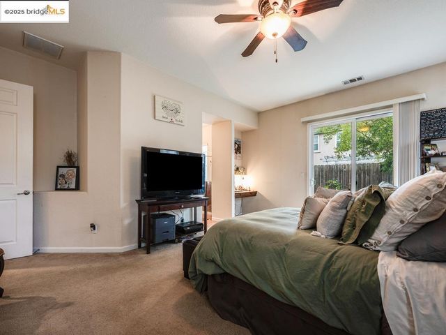 10 Da Vinci Ct, Oakley, CA 94561