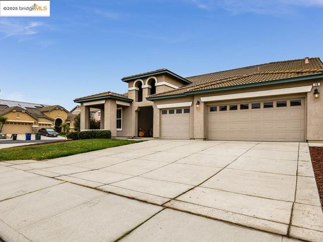 10 Da Vinci Ct, Oakley, CA 94561