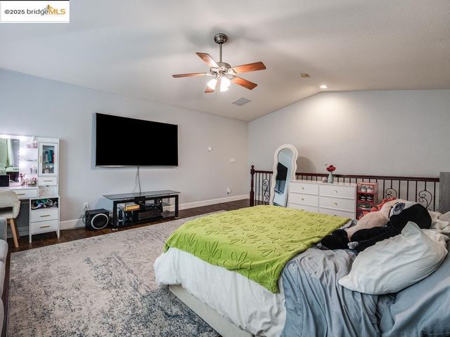 10 Da Vinci Ct, Oakley, CA 94561