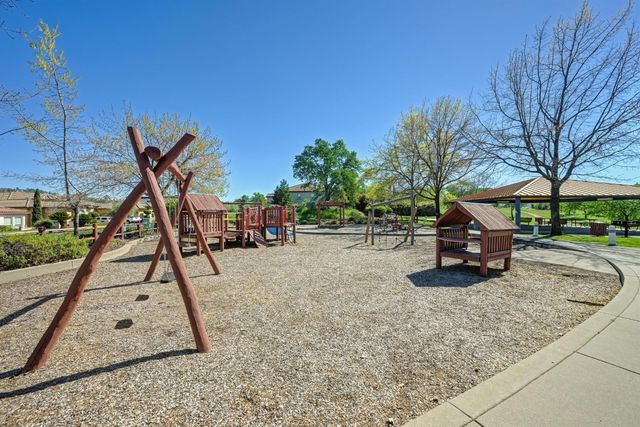 1776 Summer Cloud Ct, Folsom, CA 95630