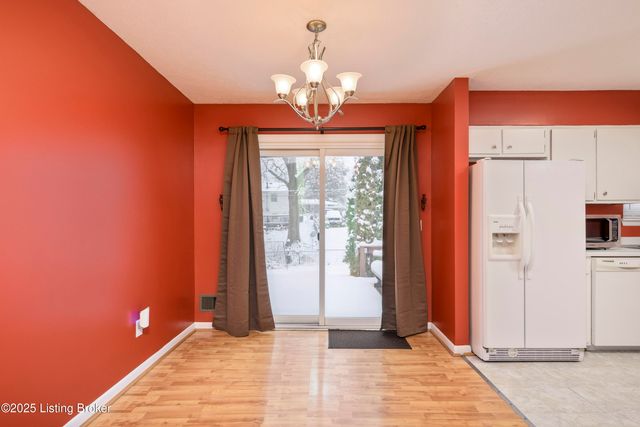 1225 Sportsman Dr, Jeffersonville, IN 47130