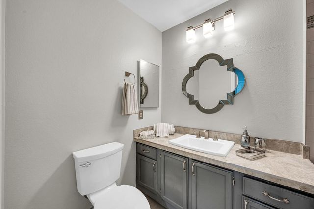 9115 E Purdue Avenue Unit 213, Scottsdale, AZ 85258
