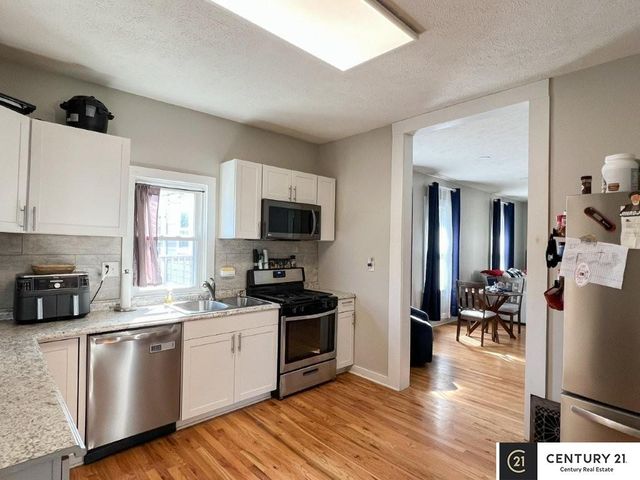 4319 S 27th Street, Omaha, NE 68107