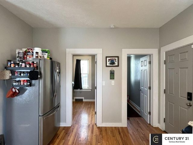 4319 S 27th Street, Omaha, NE 68107