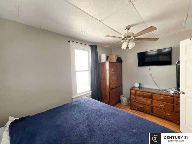 4319 S 27th Street, Omaha, NE 68107