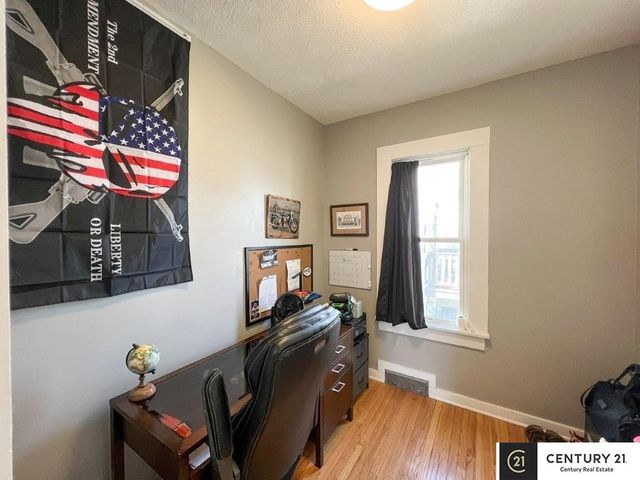 4319 S 27th Street, Omaha, NE 68107