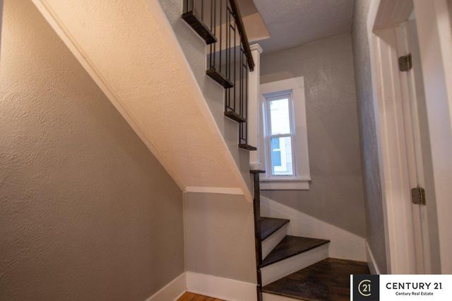 4319 S 27th Street, Omaha, NE 68107