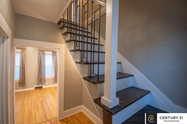 4319 S 27th Street, Omaha, NE 68107