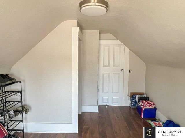 4319 S 27th Street, Omaha, NE 68107