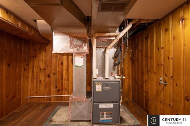 4319 S 27th Street, Omaha, NE 68107