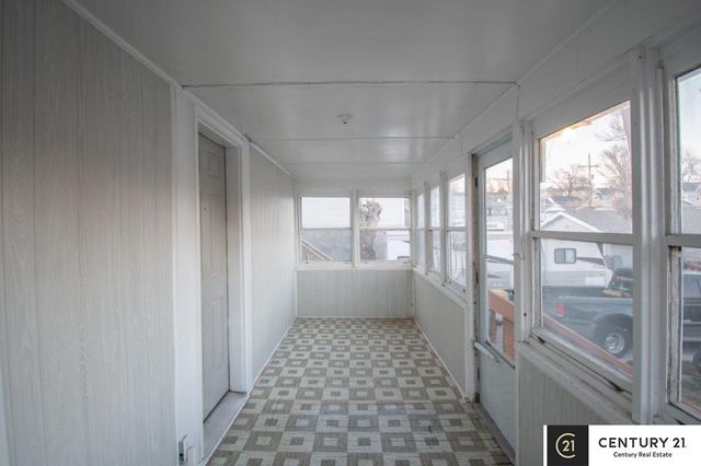 4319 S 27th Street, Omaha, NE 68107