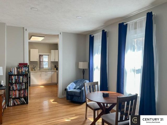 4319 S 27th Street, Omaha, NE 68107