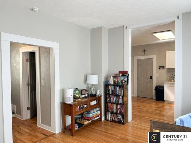 4319 S 27th Street, Omaha, NE 68107